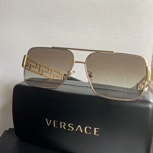 VERSACE Sunglasses Gold Metal Greca Logo Rectangle Black Gray